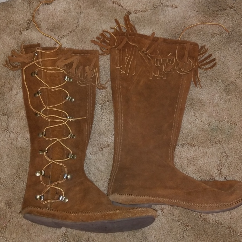 Lace up minnetonka boots